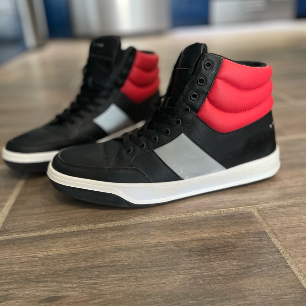 Size 12 Sean John red and black high top sneaker- only worn a handful of times.